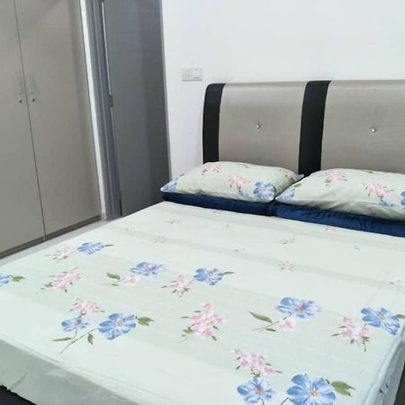 Mesahill Nilai 2 Room Condo - Fast Wifi, Amazing Pool & Tv 外观 照片