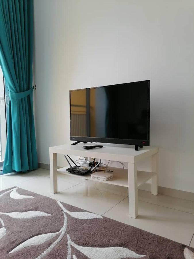Mesahill Nilai 2 Room Condo - Fast Wifi, Amazing Pool & Tv 外观 照片