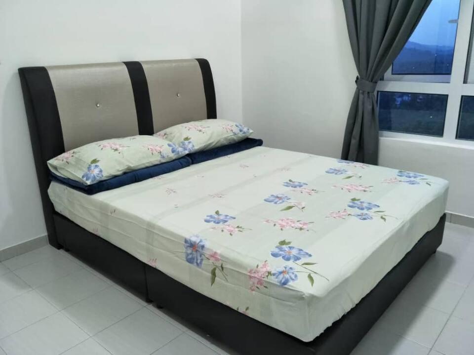 Mesahill Nilai 2 Room Condo - Fast Wifi, Amazing Pool & Tv 外观 照片